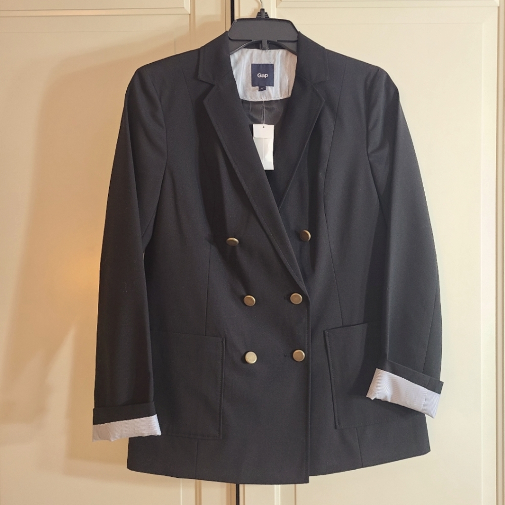 Gap double-breasted blazer, size 6